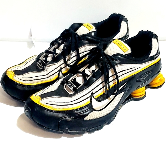NIKE SHOX "LIVE STRONG" EDITION ATHLETIC SHOES. MENS Sz:10. GREAT CONDITION! - Picture 1 of 11